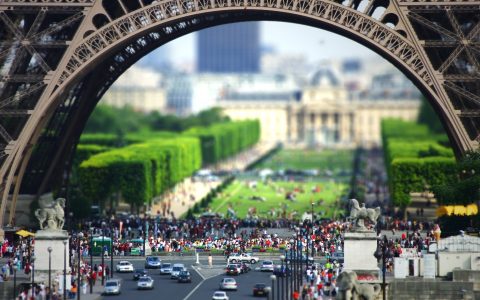 盟军敢死队2：巴黎在燃烧——希特勒想摧毁埃菲尔铁塔